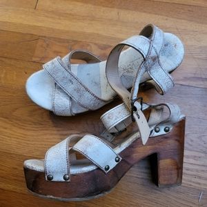 BED|Stü Kalah heels sz 8.5